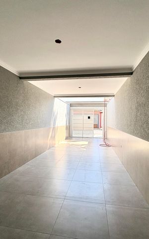 Casa à venda com 150m², 3 quartos e 2 vagas Casa à venda com 150m², 3 quartos e 2 vagasGaragem