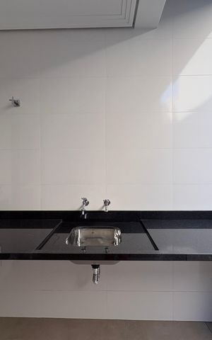 Casa à venda com 150m², 3 quartos e 2 vagas Casa à venda com 150m², 3 quartos e 2 vagasÁrea de Serviço/ Churrasqueira