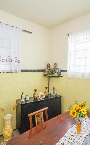 Casa à venda com 140m², 2 quartos e 3 vagas Casa à venda com 140m², 2 quartos e 3 vagasSala de Jantar
