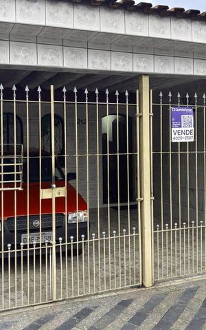 Casa à venda com 125m², 3 quartos e 2 vagasFachada