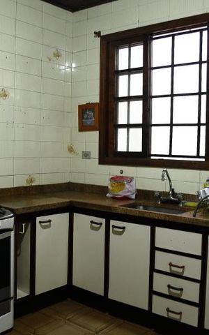 Casa à venda com 125m², 3 quartos e 2 vagasCozinha 