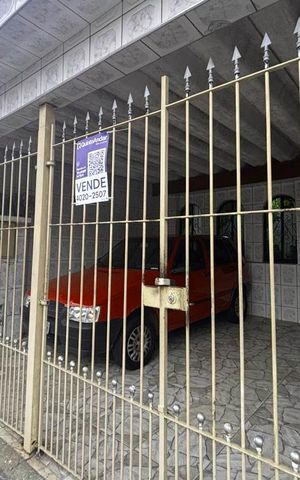 Casa à venda com 125m², 3 quartos e 2 vagasFachada