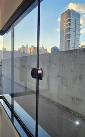 Apartamento à venda com 94m², 3 quartos e 1 vaga Apartamento à venda com 94m², 3 quartos e 1 vagaVaranda