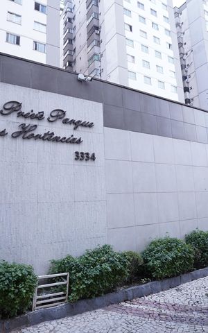 Apartamento à venda com 94m², 3 quartos e 1 vaga Apartamento à venda com 94m², 3 quartos e 1 vagaFachada