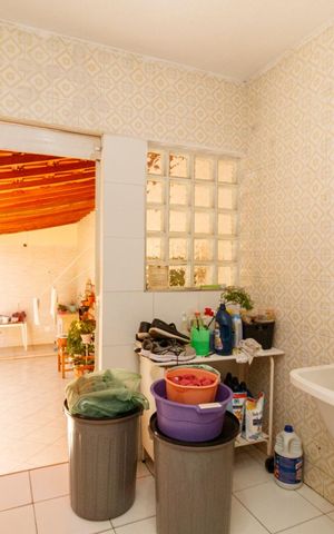 Casa à venda com 182m², 3 quartos e 4 vagas Casa à venda com 182m², 3 quartos e 4 vagasÁrea de Serviço