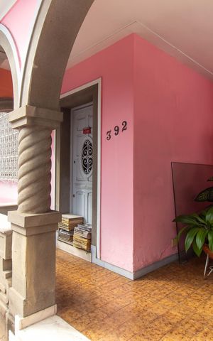 Casa à venda com 288m², 3 quartos e 3 vagas
