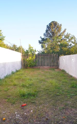 Casa à venda com 40m², 2 quartos e 2 vagasQuintal