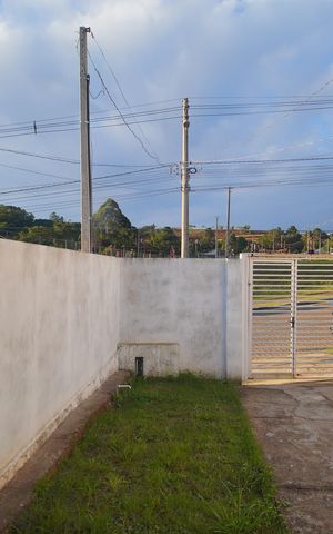 Casa à venda com 40m², 2 quartos e 2 vagasVista da Sala