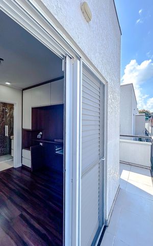 Casa de condomínio à venda com 83m², 2 quartos e 2 vagasÁrea externa