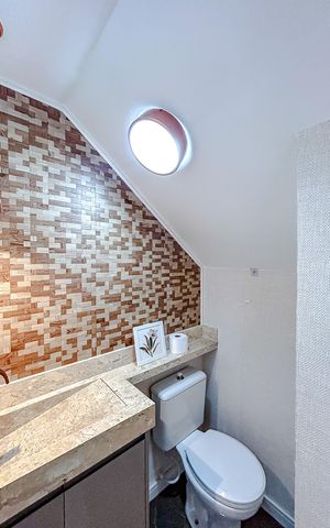 Casa de condomínio à venda com 83m², 2 quartos e 2 vagasLavabo