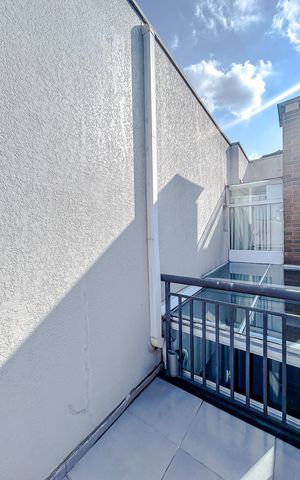 Casa de condomínio à venda com 83m², 2 quartos e 2 vagasÁrea externa