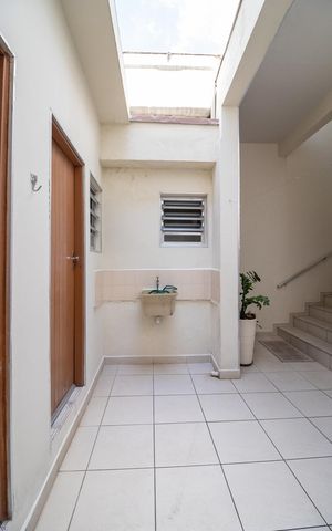 Casa à venda com 125m², 2 quartos e 2 vagas Casa à venda com 125m², 2 quartos e 2 vagasQuintal