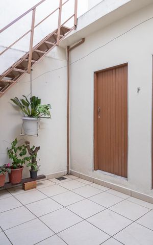 Casa à venda com 125m², 2 quartos e 2 vagas Casa à venda com 125m², 2 quartos e 2 vagasQuintal