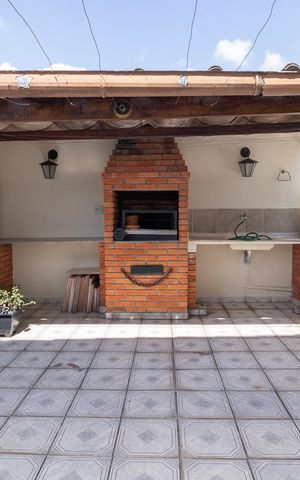 Casa à venda com 125m², 2 quartos e 2 vagas Casa à venda com 125m², 2 quartos e 2 vagasÁrea gourmet