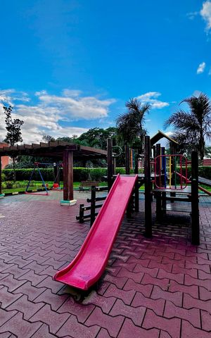 Apartamento à venda com 130m², 3 quartos e 2 vagas Apartamento à venda com 130m², 3 quartos e 2 vagasPlayground