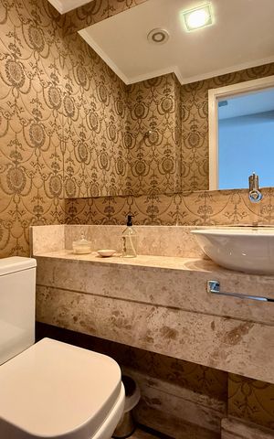 Apartamento à venda com 130m², 3 quartos e 2 vagas Apartamento à venda com 130m², 3 quartos e 2 vagasLavabo