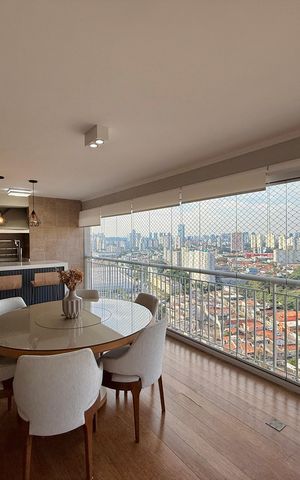 Apartamento à venda com 130m², 3 quartos e 2 vagas Apartamento à venda com 130m², 3 quartos e 2 vagasVaranda