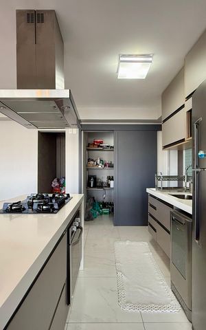 Apartamento à venda com 130m², 3 quartos e 2 vagas Apartamento à venda com 130m², 3 quartos e 2 vagasCozinha