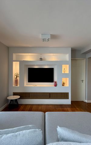 Apartamento à venda com 130m², 3 quartos e 2 vagas Apartamento à venda com 130m², 3 quartos e 2 vagasSala