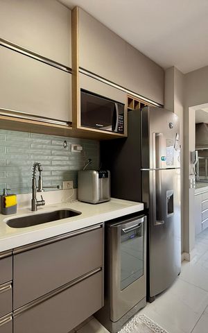 Apartamento à venda com 130m², 3 quartos e 2 vagas Apartamento à venda com 130m², 3 quartos e 2 vagasCozinha
