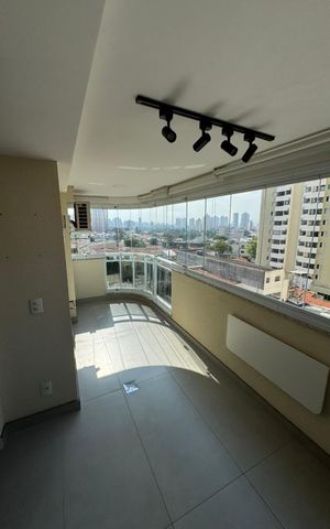 Apartamento à venda com 74m², 2 quartos e 2 vagas Apartamento à venda com 74m², 2 quartos e 2 vagasVaranda
