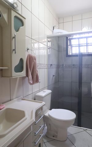 Casa à venda com 200m², 4 quartos e 3 vagasBanheiro