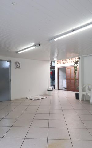 Casa à venda com 200m², 4 quartos e 3 vagasGaragem