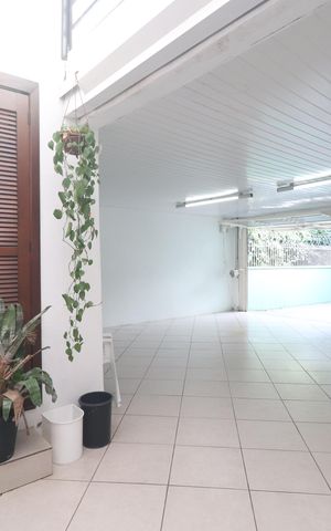 Casa à venda com 200m², 4 quartos e 3 vagasGaragem