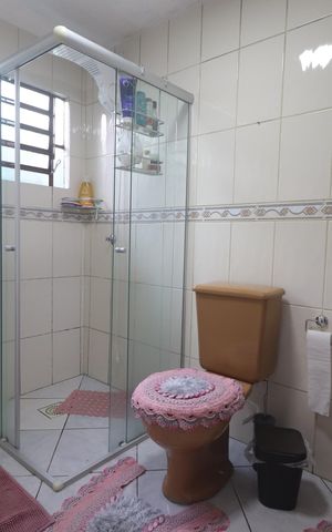 Casa à venda com 200m², 4 quartos e 3 vagasBanheiro da Suíte