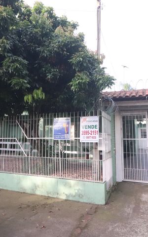 Casa à venda com 200m², 4 quartos e 3 vagasFachada