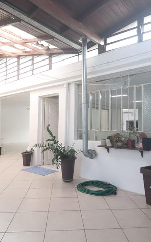 Casa à venda com 200m², 4 quartos e 3 vagasarea de lazer