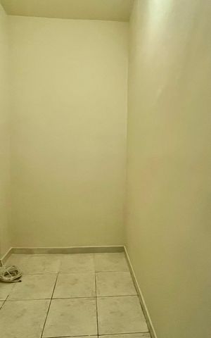 Apartamento para alugar com 80m², 2 quartos e 1 vaga Apartamento para alugar com 80m², 2 quartos e 1 vagaQuarto de Serviço