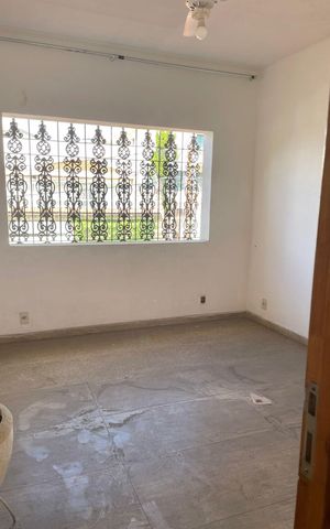 Casa à venda com 125m², 3 quartos e 2 vagas Casa à venda com 125m², 3 quartos e 2 vagasSala