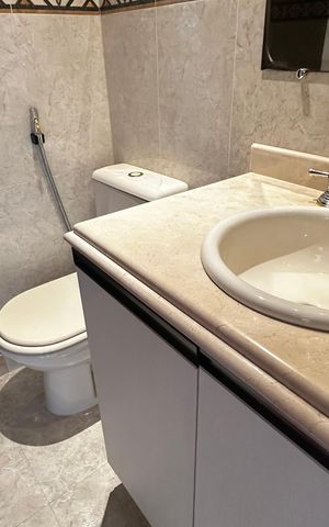 Apartamento para alugar com 203m², 2 quartos e 2 vagas Apartamento para alugar com 203m², 2 quartos e 2 vagasBanheiro Social
