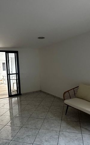 Apartamento para alugar com 203m², 2 quartos e 2 vagas Apartamento para alugar com 203m², 2 quartos e 2 vagasÁrea comum - Salão de festas