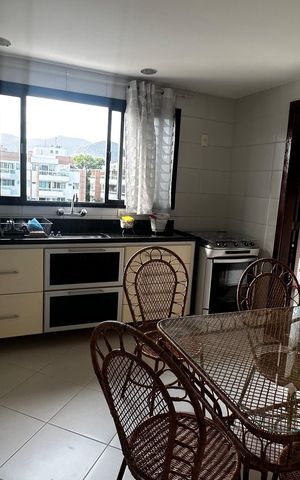 Apartamento para alugar com 203m², 2 quartos e 2 vagas Apartamento para alugar com 203m², 2 quartos e 2 vagasCozinha