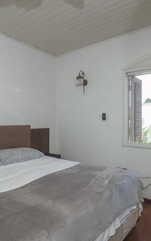 Casa à venda com 300m², 5 quartos e 3 vagasQuarto Suíte