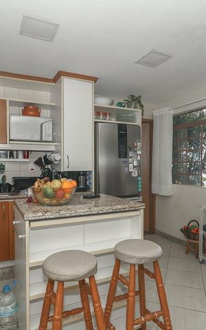 Casa à venda com 300m², 5 quartos e 3 vagasCozinha