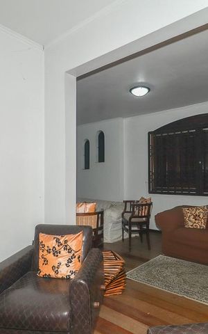 Casa à venda com 300m², 5 quartos e 3 vagasSala 2