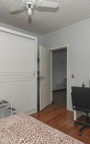Casa à venda com 300m², 5 quartos e 3 vagasQuarto 2 - Suíte