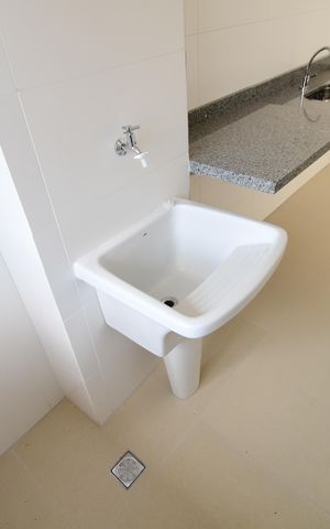 Apartamento à venda com 65m², 2 quartos e 1 vagaÁrea de Serviço