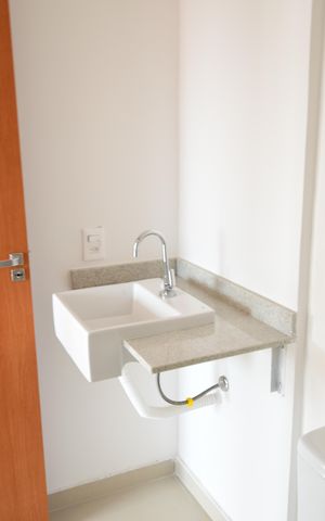 Apartamento à venda com 65m², 2 quartos e 1 vagaBanheiro Social