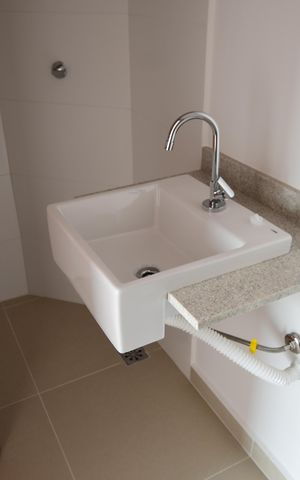 Apartamento à venda com 64m², 2 quartos e 1 vagaBanheiro Suíte
