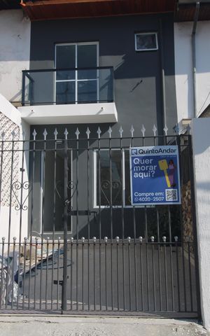 Casa à venda com 110m², 2 quartos e 1 vagaFachada