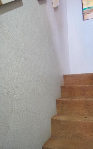 Casa à venda com 300m², 4 quartos e 2 vagasEscada Acesso Piso 2
