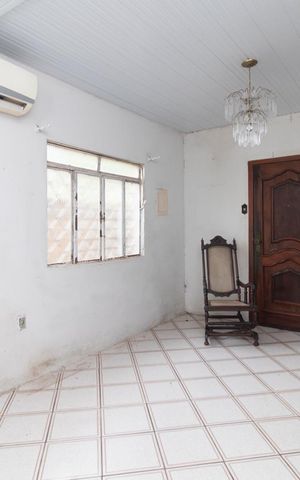 Casa à venda com 130m², 2 quartos e 1 vaga Casa à venda com 130m², 2 quartos e 1 vagaSala