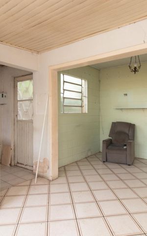 Casa à venda com 130m², 2 quartos e 1 vaga