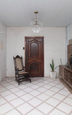 Casa à venda com 130m², 2 quartos e 1 vaga Casa à venda com 130m², 2 quartos e 1 vagaSala