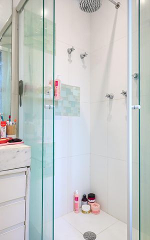 Apartamento à venda com 246m², 4 quartos e 4 vagasBanheiro Suíte 2
