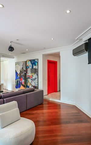 Apartamento à venda com 246m², 4 quartos e 4 vagasSala